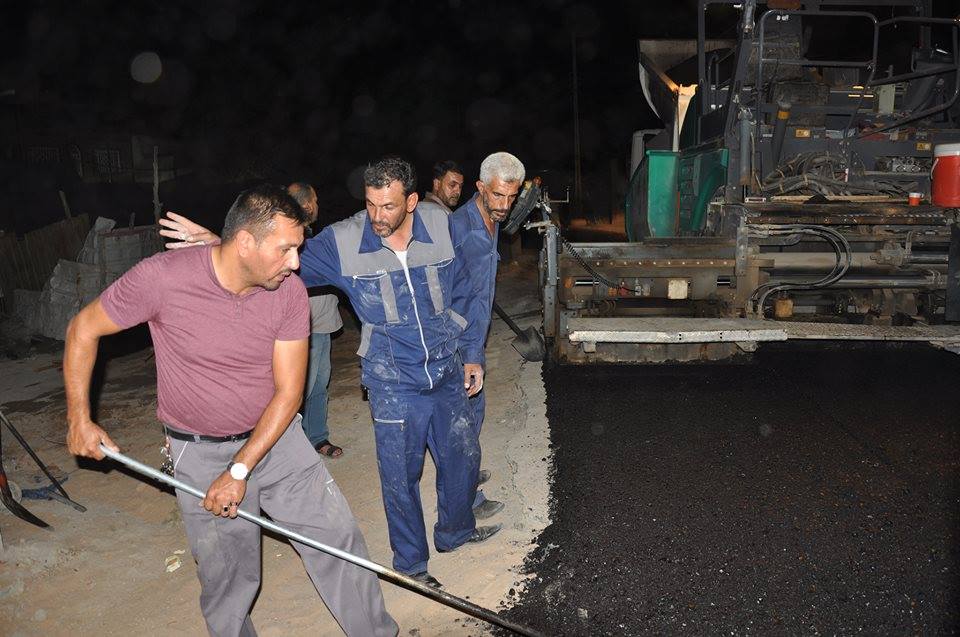 You are currently viewing The Municipality of Al-Haritha continues to work in the streets of the area